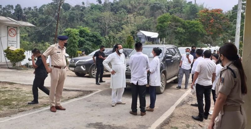 Deputy Chief Minister Y Patton and his team interacting with the medical team at CHC Bhandari on June 1. (DIPR Photo)